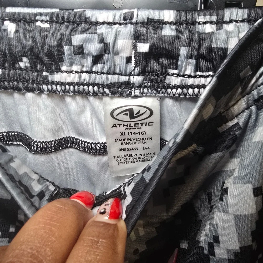 Athletic Works Boys XL 14-16 Active Shorts Bundle 5pk Digital Camo DriWorks Mesh